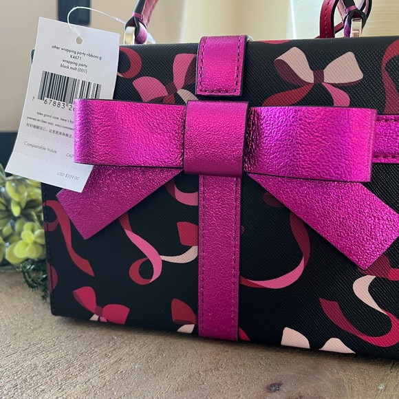 【Kate Spade】wrapping party リボン ギフトBOXクロスボディ Kate Spade Wrapping Party Ribbons Gift Box Refined Leather